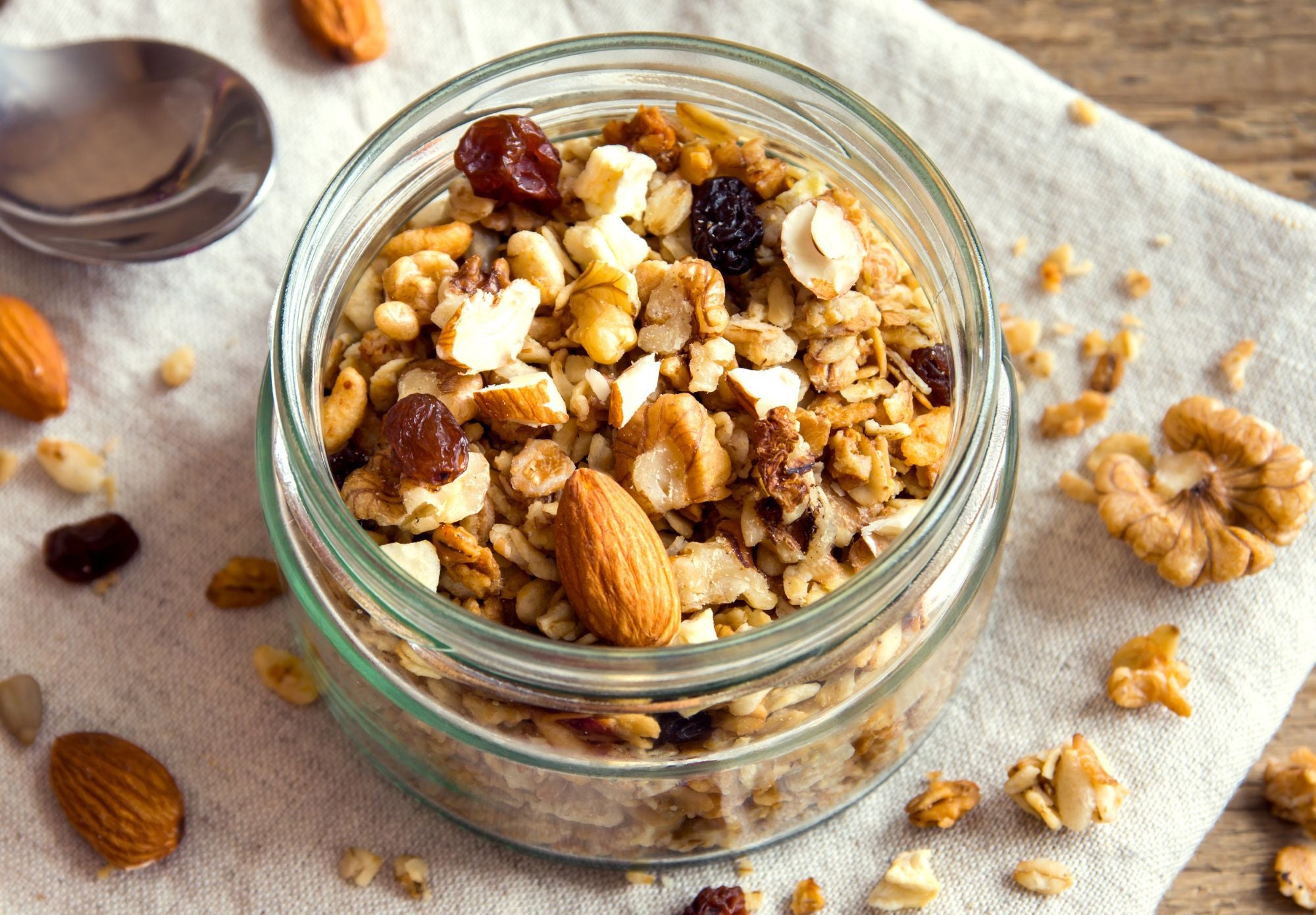 Rise and Shine with Homemade Granola: A Recipe for a Healthy Breakfast