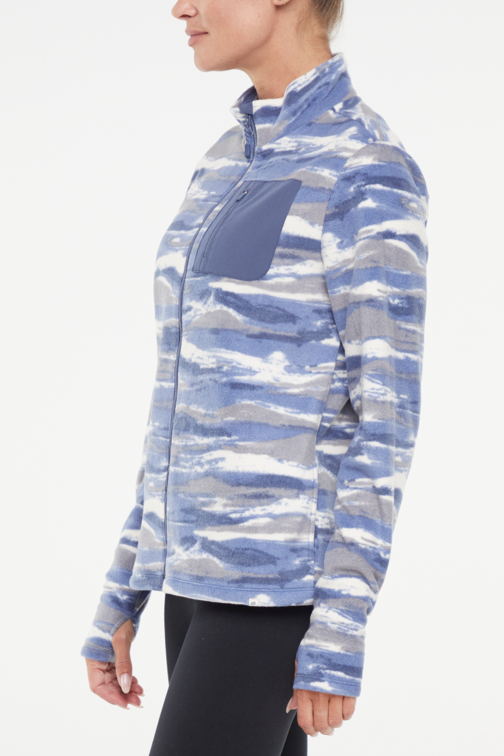 #color_vintage-indigo-mountain-ridges