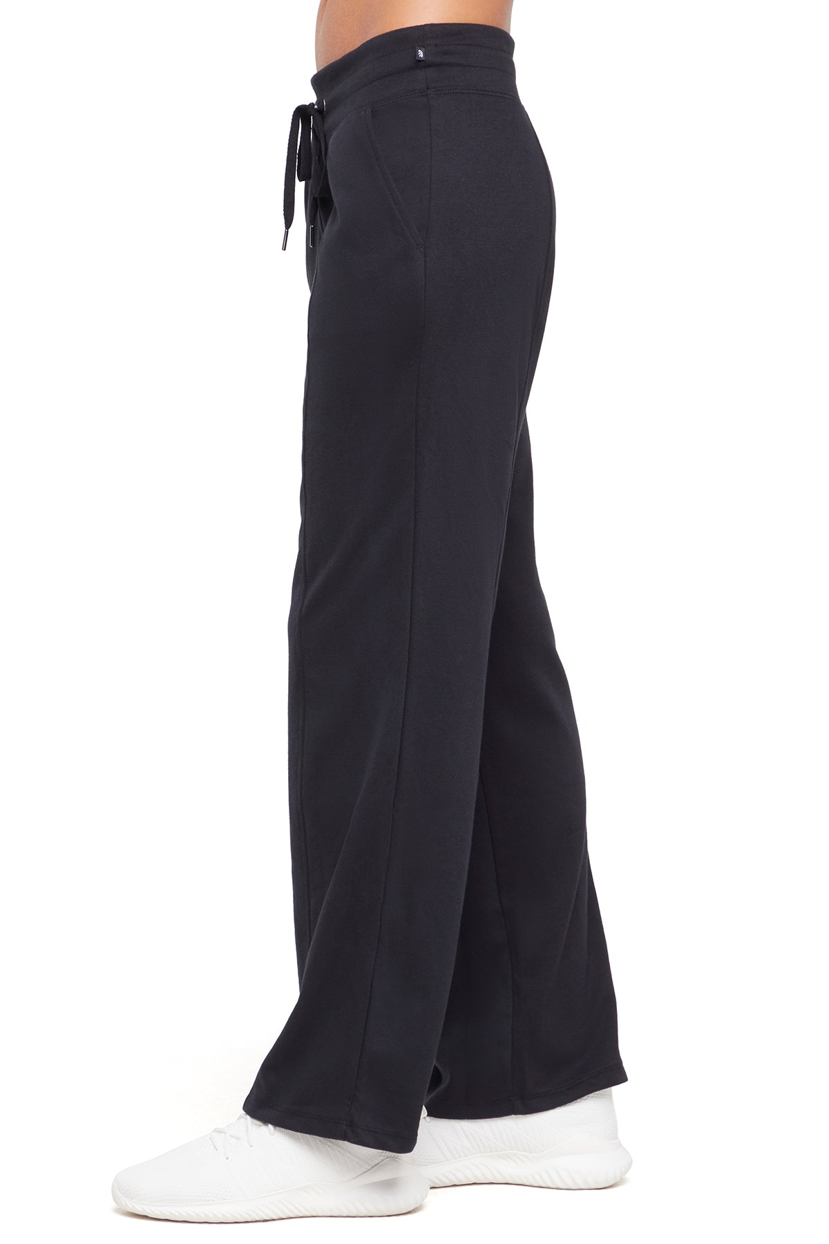 Lyla Pant – Marika