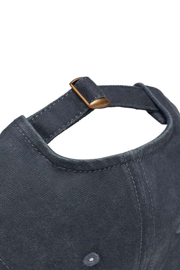 Ruby Canvas Hat - Heather Urban Chic, side view showing pocket placement, showing visible design features and texture of the soft knit fabric.. 