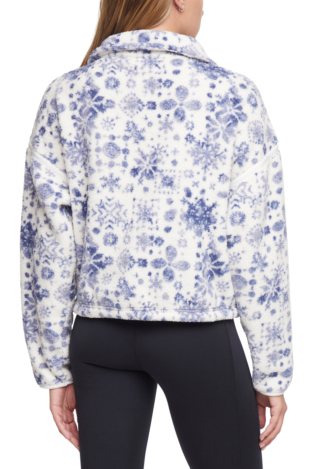 #color_gray-blue-digital-snowflake