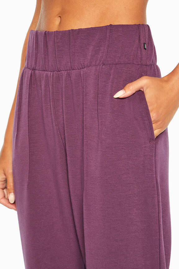 Palmer Fleece Jogger, alternate angle view, showing visible design features and texture of the soft knit fabric.. 