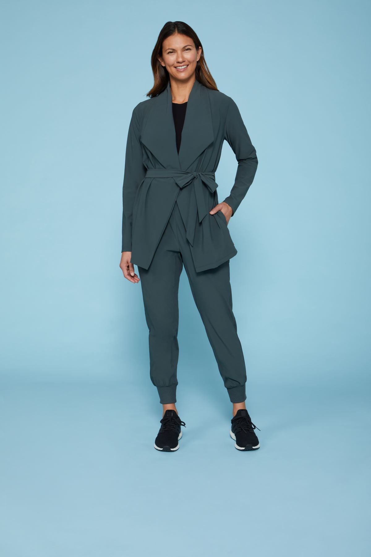 A 3-piece set consisting of a sweatshirt, ribbed short leggings and a top  is the perfect outfit for women who value fashionable and comfortable style  - Poland, New - The wholesale platform
